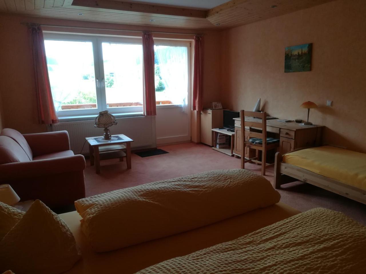 Hotel Kaltenbach Schönwalde Exteriör bild
