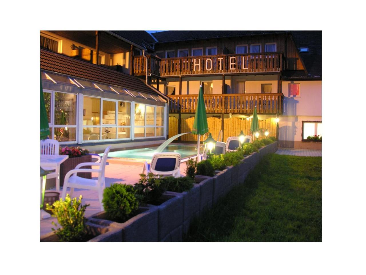 Hotel Kaltenbach Schönwalde Exteriör bild