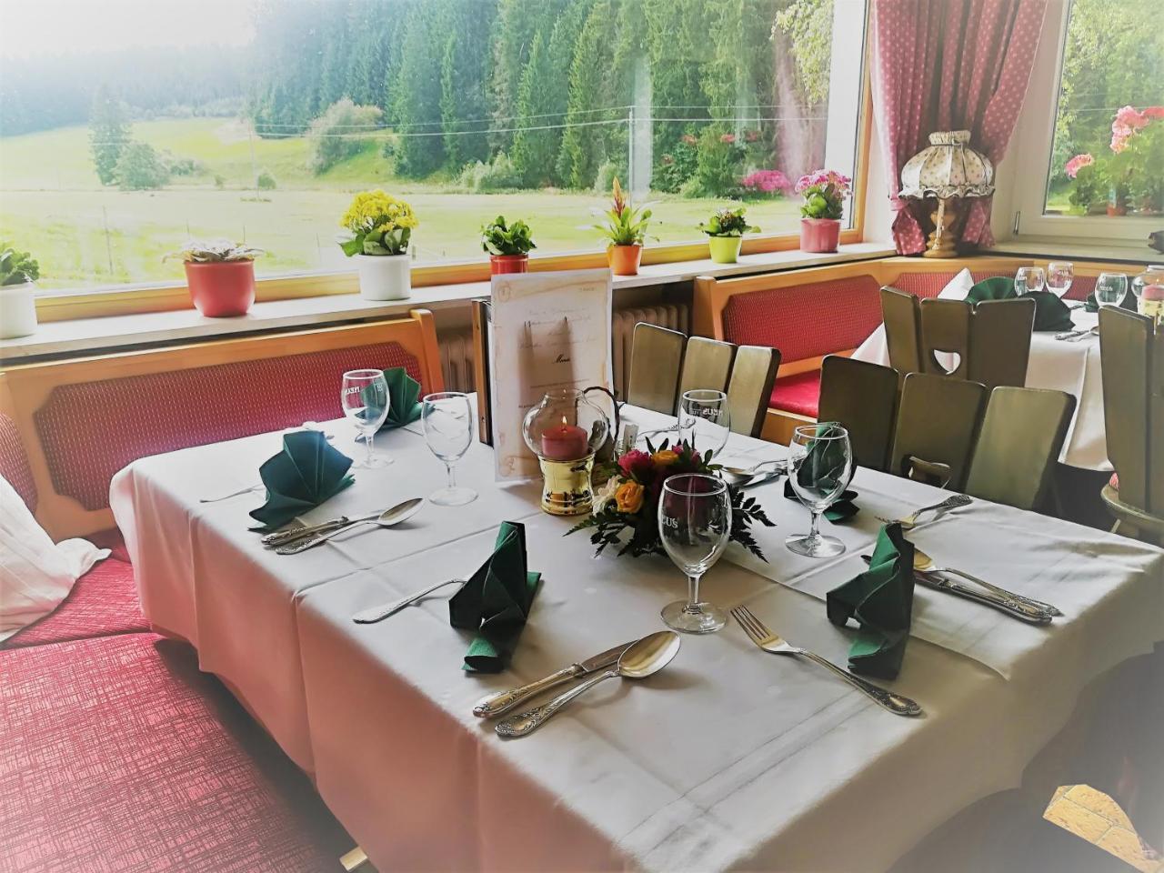 Hotel Kaltenbach Schönwalde Exteriör bild